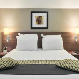Zenitude Hôtel Résidences Roissy Village, hotel in Roissy-en-France