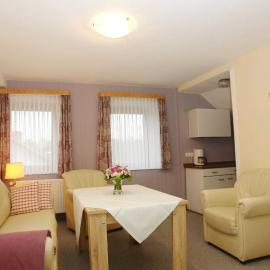 Ferienhof Jens Ferienwohnung 4, hotel in Kronsgaard