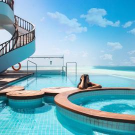 Stone Hotels Dhiffushi, хотел в Дифуши