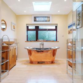 High quality detached house with parking St. Ives, hotel in St Ives