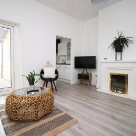 Garden | Parking | 4BR, hotel in Newport