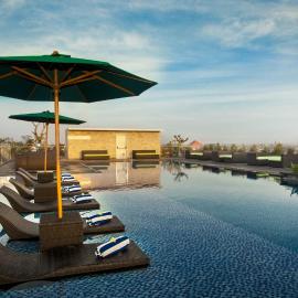 Sovereign Bali Hotel, хотел в Кута