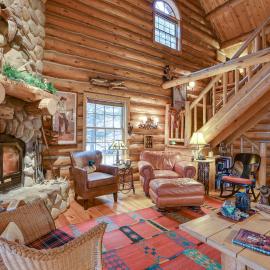 Handcrafted Log Home on River Near Crystal Mtn