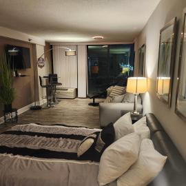 Beautiful Daytona Beach Oceanfront Condo, hotel di Daytona Beach