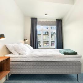 Central Guest House - Bedroom with private Bathroom, hotel sa Stavanger