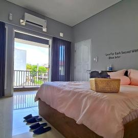 Villa Palm Springs by REQhome, hotel in Ciater-hilir