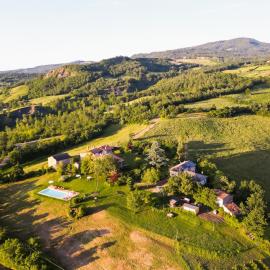 Borgo Pianello Country Resort, hotel a Lizzano in Belvedere