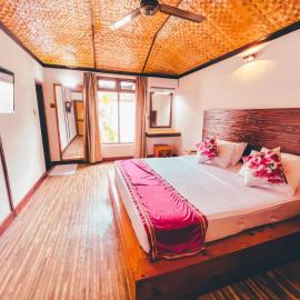 Bougan Villea Retreat, hotel in Bodufolhudhoo