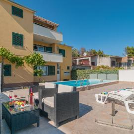 One-Bedroom Apartment In Solin, hotel em Solin