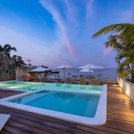 Paus Putih Hotel, hotel u gradu Nusa Lembongan