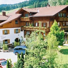 Ferienhaus Clarissa, hotel in Tannheim