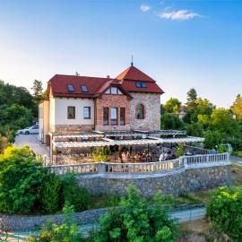 Hotel Plumlov, hotel v destinaci Mostkovice