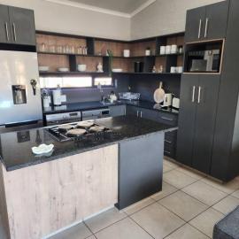 Home@Micasa Unit 95, hotel v destinácii Potchefstroom