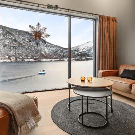 Toppleilighet på bryggen i Sogndal med fantastisk utsikt