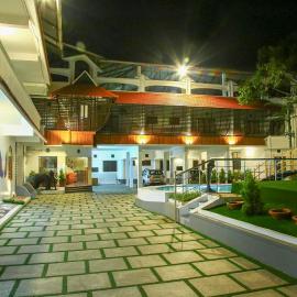 Lake Palace Family Resort Kumarakom