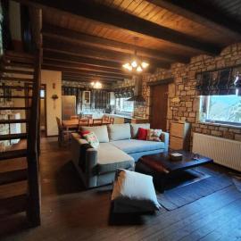 Erymanthos country home, hotel i Kalavrita