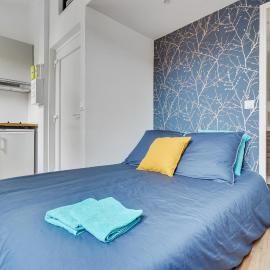 Studio avec mezzanine - Wifi - Proche Paris (R8), hotel in Montreuil