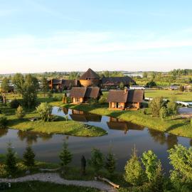 KARPYNĖ Restaurant & Bed & Breakfast, hotelli kohteessa Gabšiai