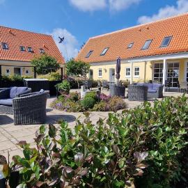 Toftegården Guesthouse - Apartments & Rooms، فندق في سكاغن