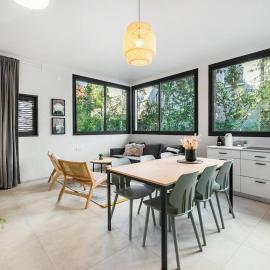 Sweet and rural home in Ra’anana, hotel a Ra'anana