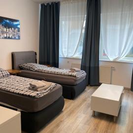 Holiday Apartments Essen - Free Parking - WiFi - Kitchen，Essen的飯店