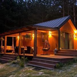 Domki nad zalewem w Jacni, hotel em AdamÃ³w