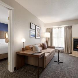 Residence Inn by Marriott Salinas Monterey, hotel en Salinas