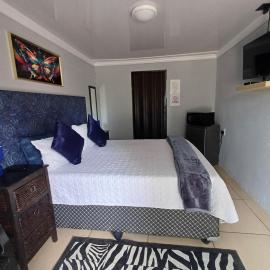 Black Owl Lodge, hotel in Kempton Park