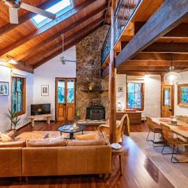 The Enchanted Stone Cottage, hotel u gradu Margaret River