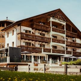 Hotel Alpenrose, hótel í Arabba