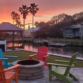 Waterfront home with private dock, walk to beach, hotel i Saint Augustine
