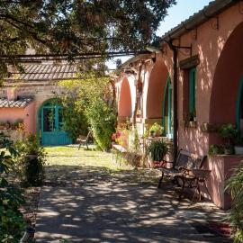 Hotel Sa Lolla, хотел в Барумини