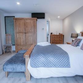 Suite 7 - Sleeping Giant Hotel - Pen Y Cae Inn