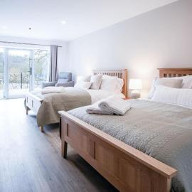Suite 8 - Sleeping Giant Hotel - Pen Y Cae Inn