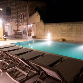 SurWig Vacation Townhouse, khách sạn ở Kerċem