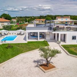 Villa Bella Vita by Istrabook – hotel w mieście Rebići