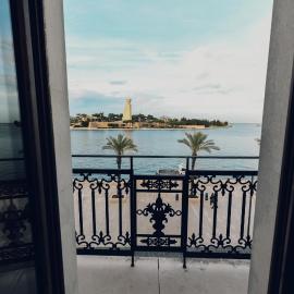 Verso Oriente, hotel v Brindisiju