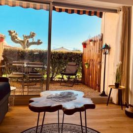Studio Nala home Andernos avec terrasse, parking privatif, piscine dans résidence , wifi, ménage compris
