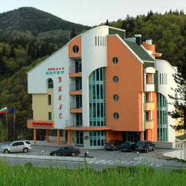 Хотел Дикас, hôtel à Smolyan