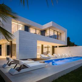 5-Star Villa Calma I with Heated Pool, Jacuzzi, Sea and Palm Tree Garden