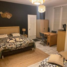 Les Cottages de la Norge, hotel in Clénay