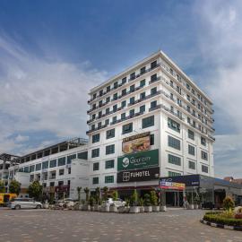 FUHOTEL, hotel em Bukit Mertajam