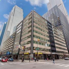 La Quinta Inn & Suites by Wyndham Chicago Downtown โรงแรมในชิคาโก