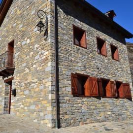 NRY ESTANCES I SERVEIS EL TARTER 2, hotel a Erill la Vall