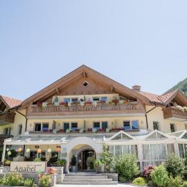 Alpine Life Hotel Anabel, hotel a Cadipietra
