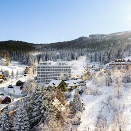 Viesnīca Aparthotel Biała Perła - Czarna Góra Resort, Sun & Snow pilsētā Sjenna