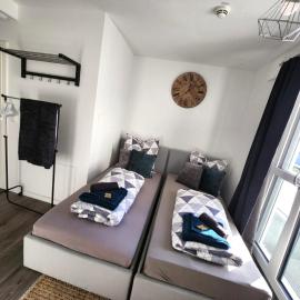 Modernes Apartment mit WIFI, Aufzug & Kostenlos Parken EL-Living