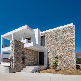 Olive Green Haven-3BR-Private Parking-Balcony, hotel di (( Kermetés ))