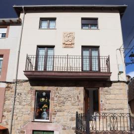 Casa Lorea, hotel in Barruelo de Santullán