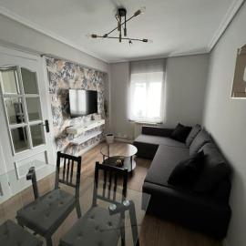 Piso acogedor cerca del centro., hotel a Burgos